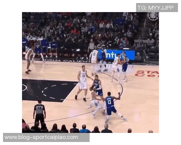 文班在第三个赛季的惊人进步分析减少三分出手是关键因素